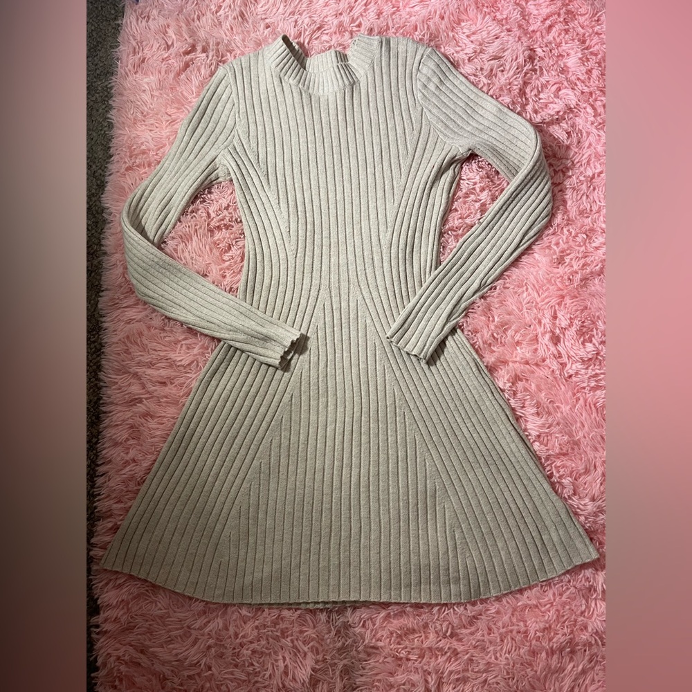 Hollister Sweater Dress XL Cream Ribbed Knit Long Sleeve Fit & Flare Mini